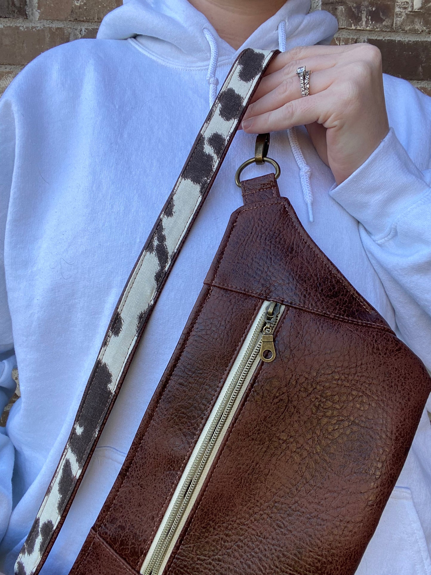 Copy of Cross-Body Bag - Brown Faux Leather/Brown Cow